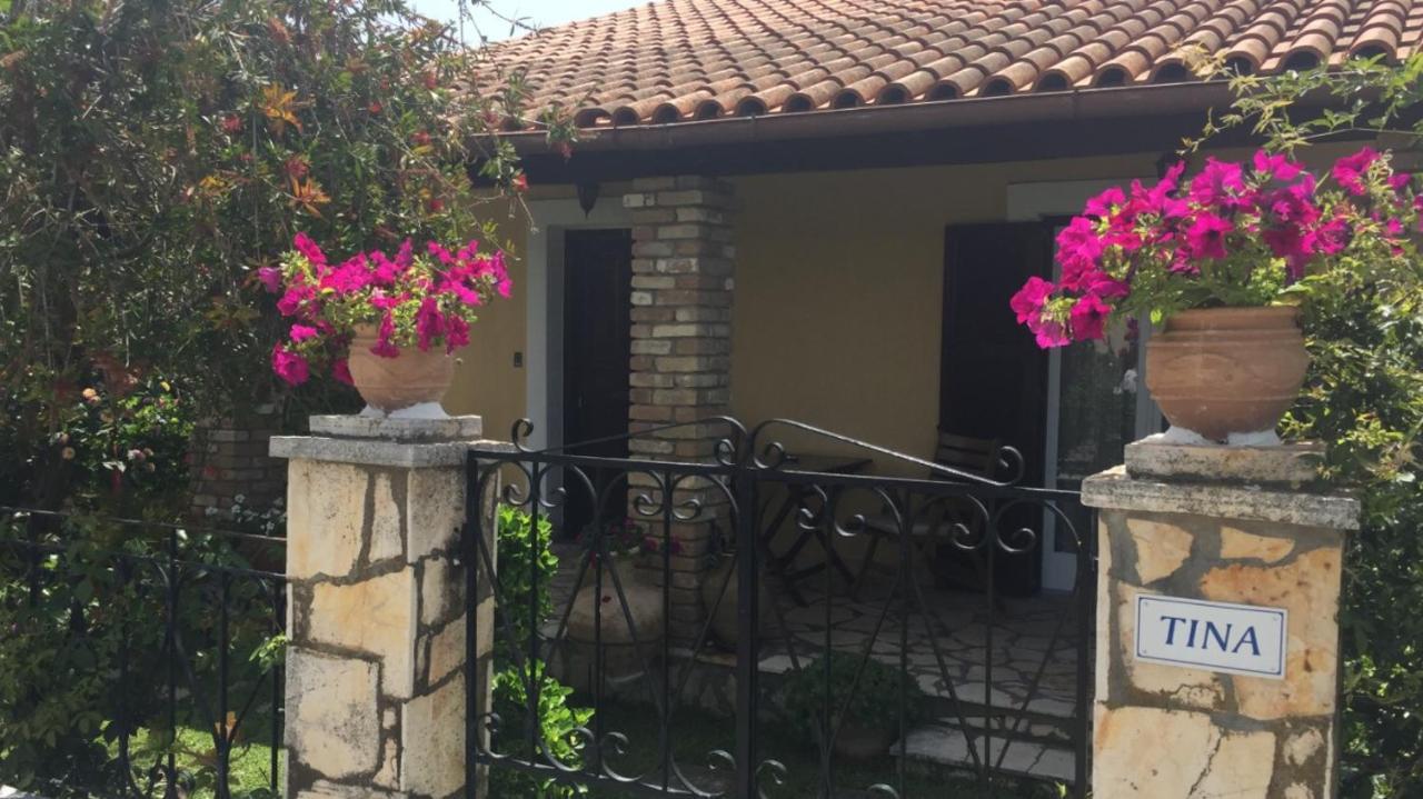 Villa Tina Country Beach Apartments Acharavi  Exteriör bild