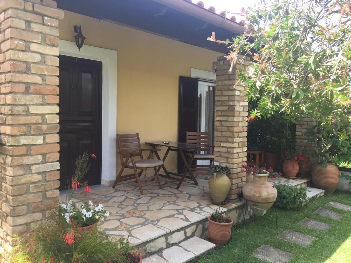 Villa Tina Country Beach Apartments Acharavi  Exteriör bild