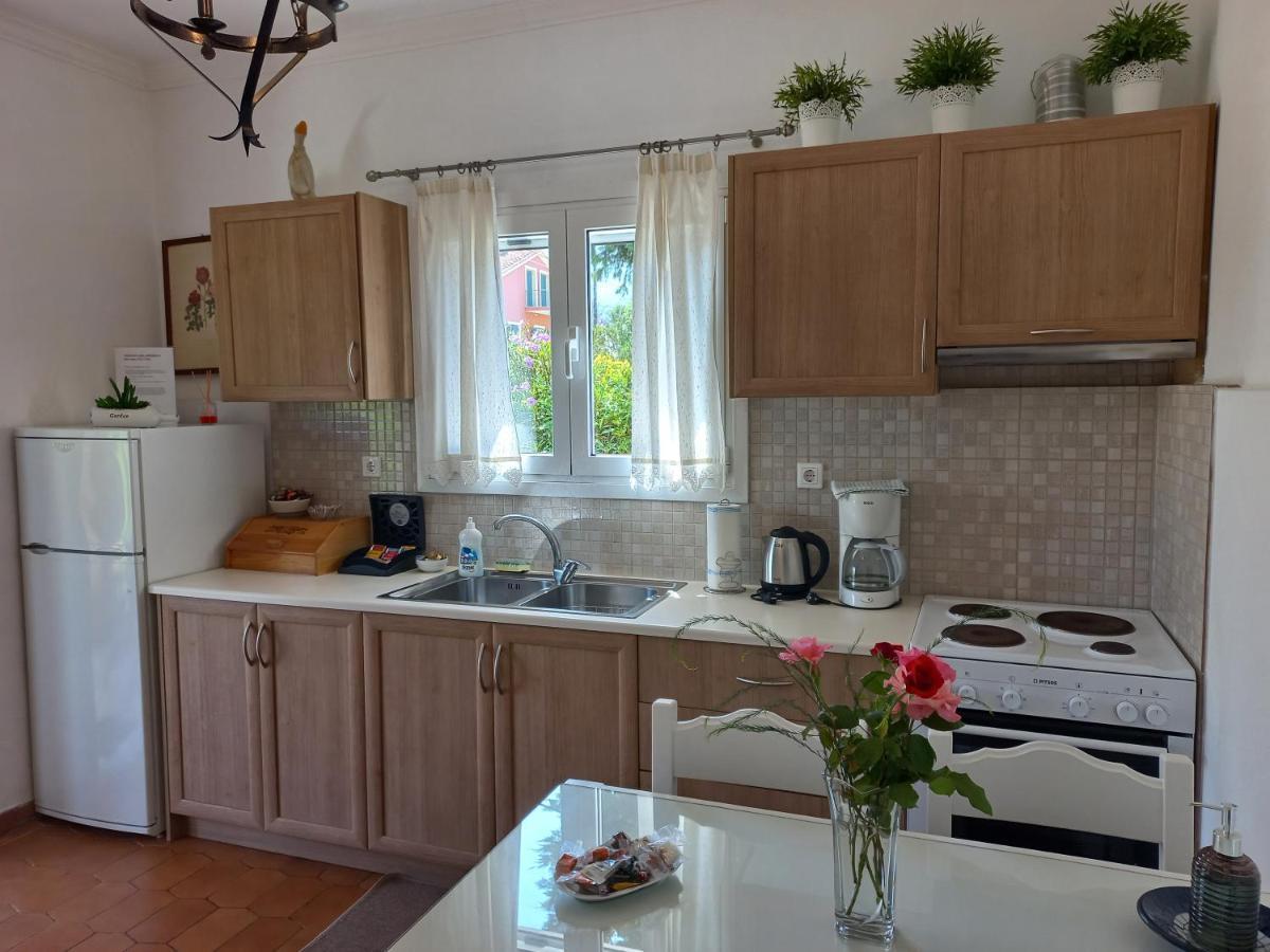 Villa Tina Country Beach Apartments Acharavi  Exteriör bild