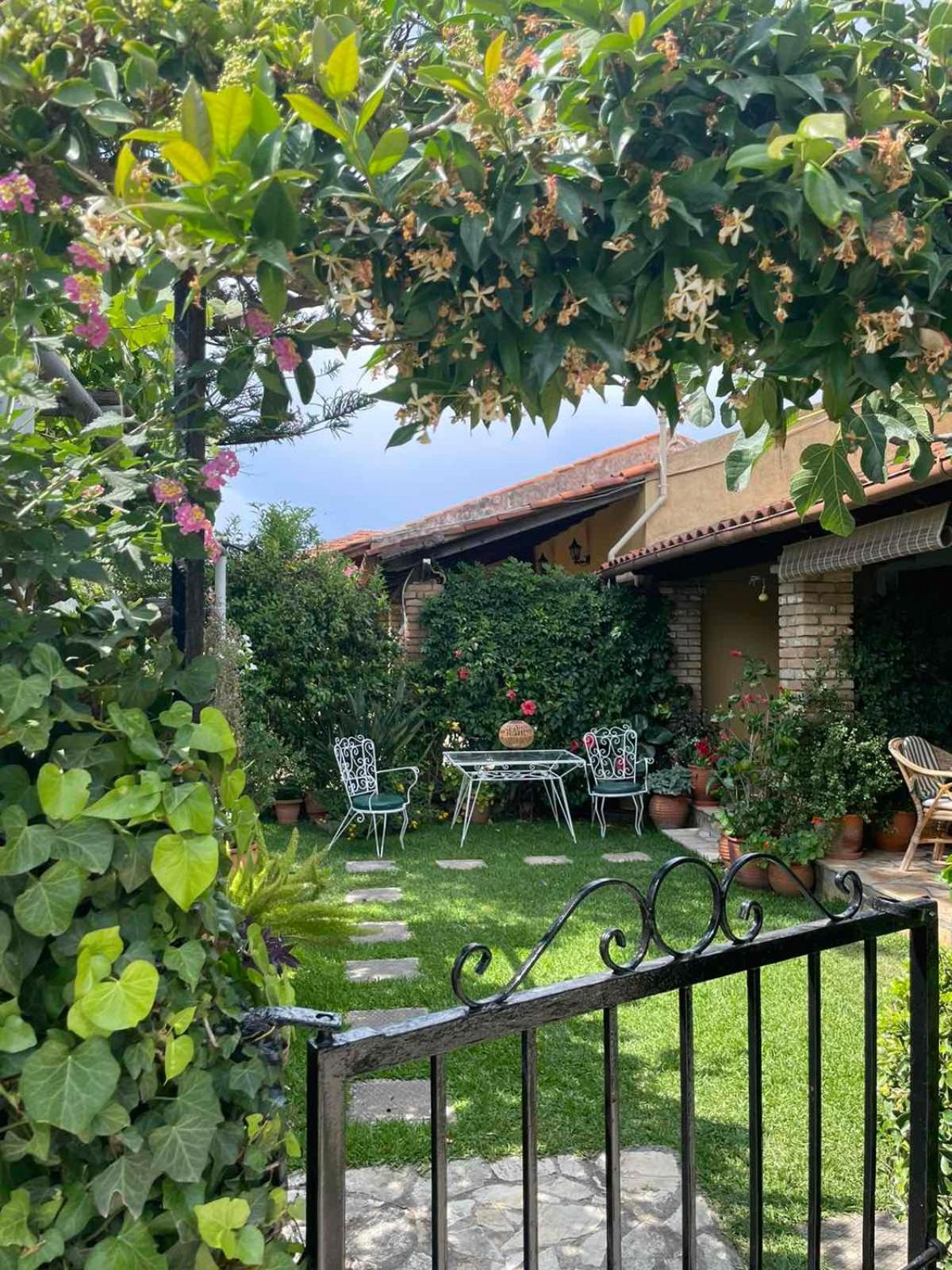 Villa Tina Country Beach Apartments Acharavi  Rum bild